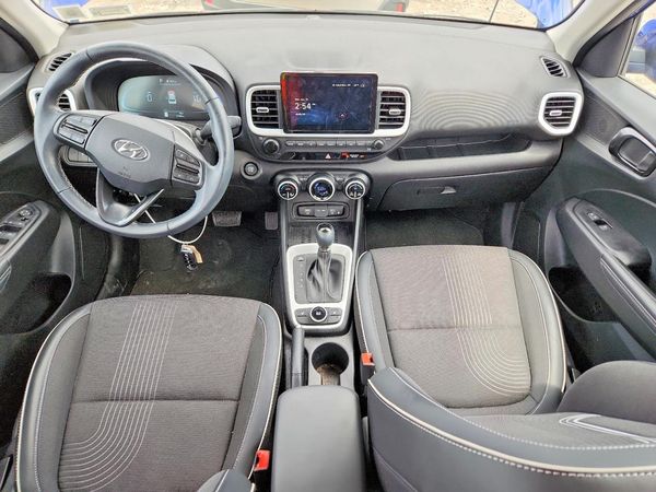 2024 HYUNDAI VENUE SEL / Limited