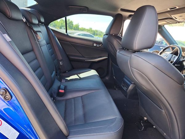 2016 LEXUS IS