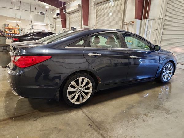 2012 HYUNDAI SONATA Middle level