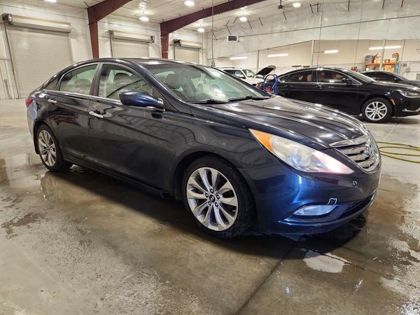 2012 HYUNDAI SONATA Middle level