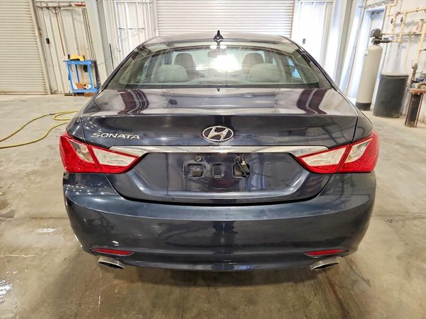 2012 HYUNDAI SONATA Middle level