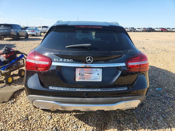 2020 MERCEDES-BENZ GLA GLA250