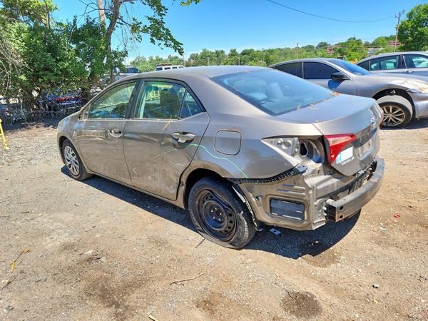 2017 TOYOTA COROLLA
