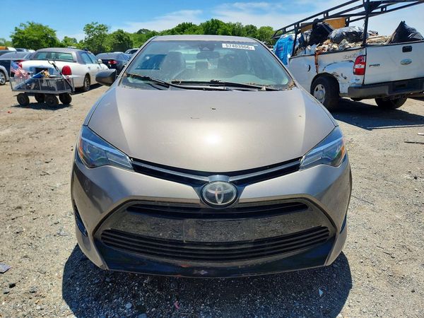 2017 TOYOTA COROLLA