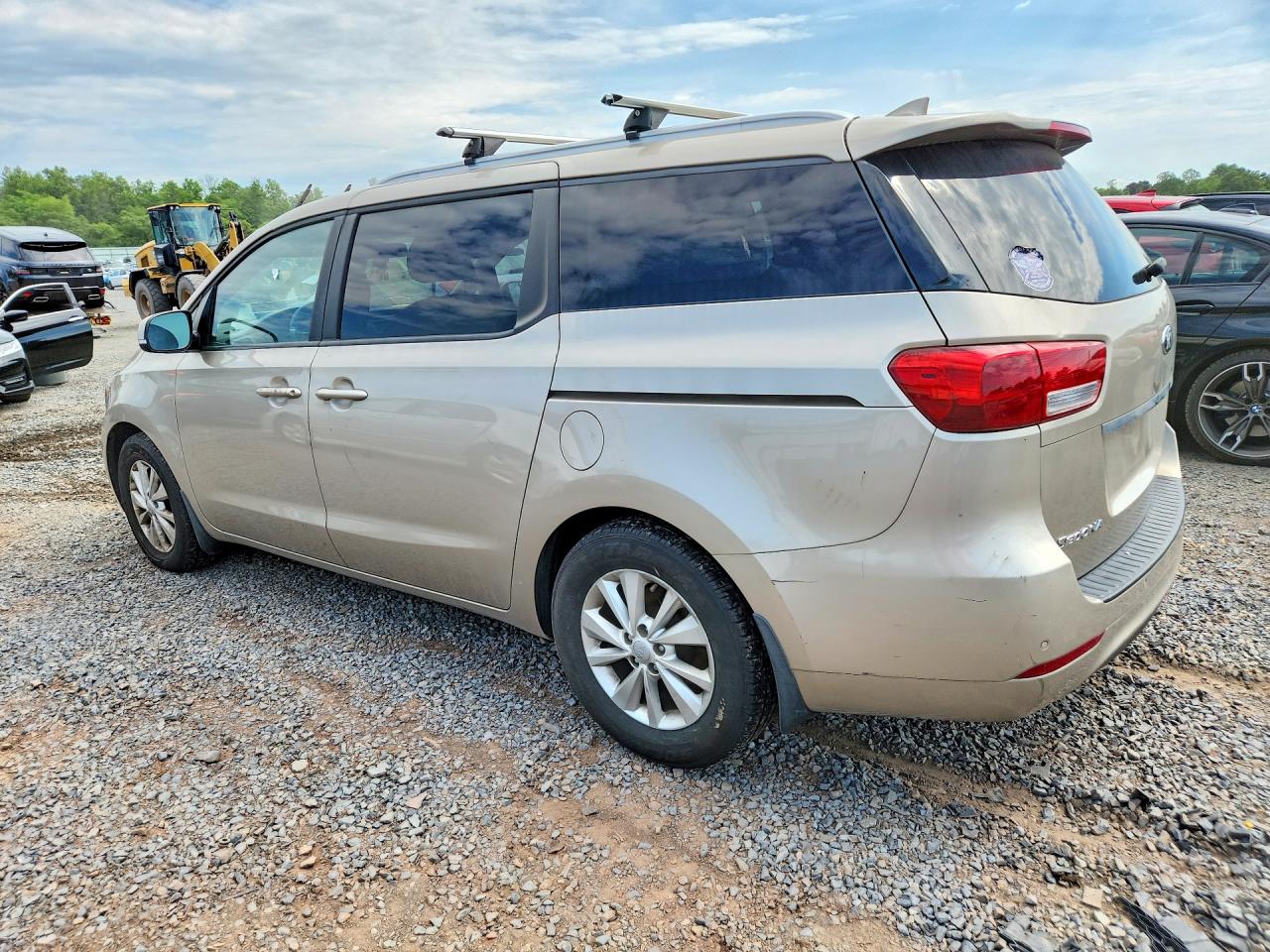 2016 KIA SEDONA LX - Middle-low