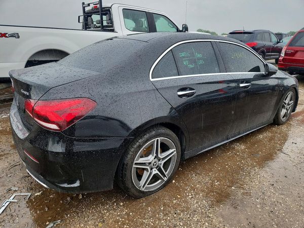 2020 MERCEDES-BENZ A A220-4M