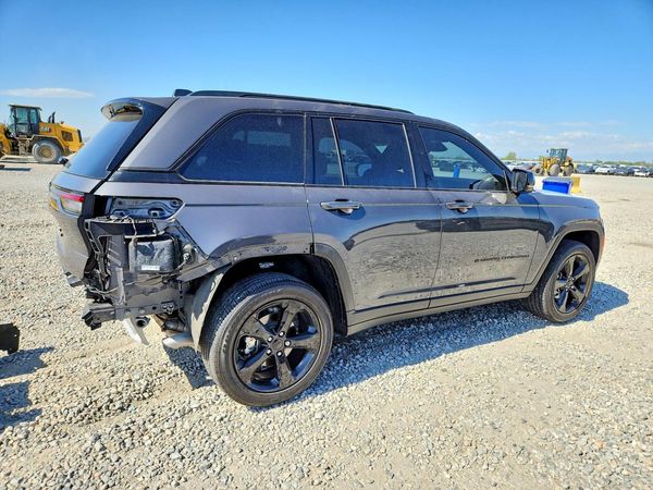 2022 JEEP GRAND CHEROKEE LAREDO 4X4