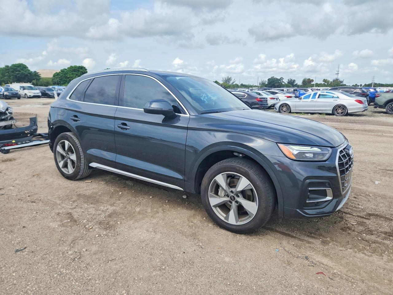 2023 AUDI Q5 quattro Premium Plus