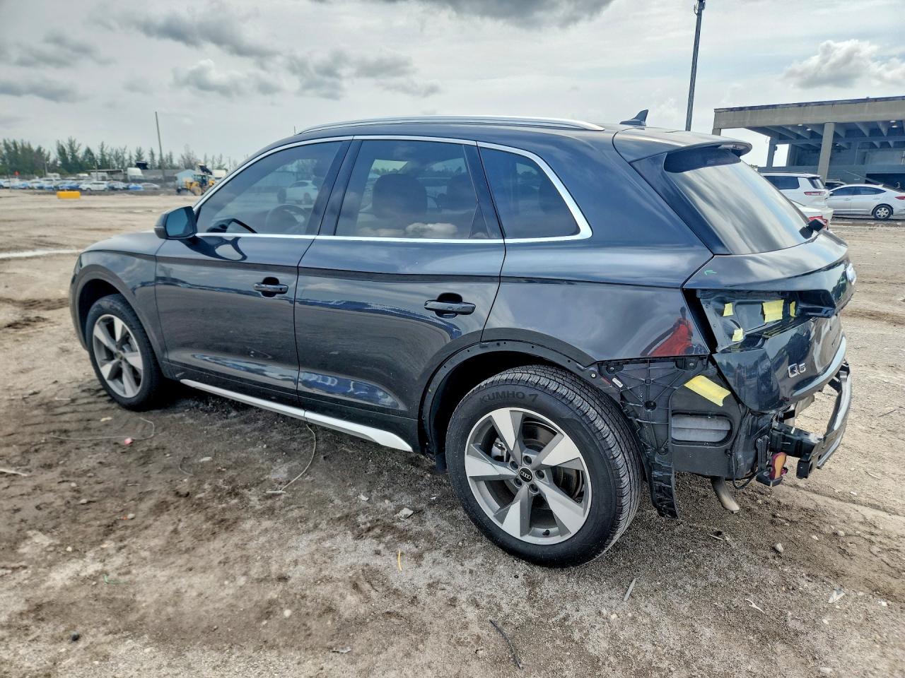 2023 AUDI Q5 quattro Premium Plus