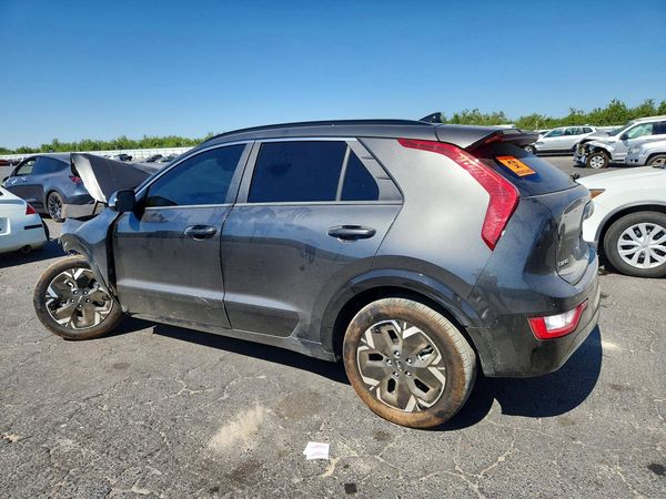 2025 KIA NIRO