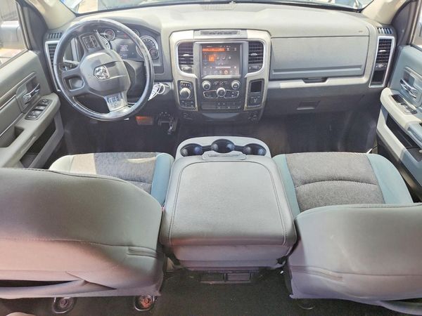 2013 RAM 1500 SLT