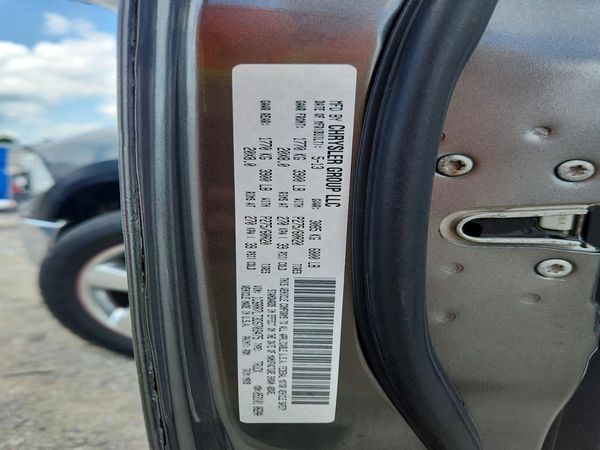 2013 RAM 1500 SLT