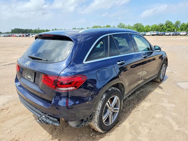 2022 MERCEDES-BENZ GLC GLC300