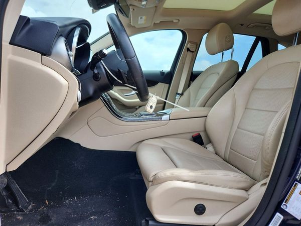 2022 MERCEDES-BENZ GLC GLC300
