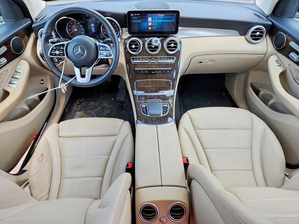 2022 MERCEDES-BENZ GLC GLC300