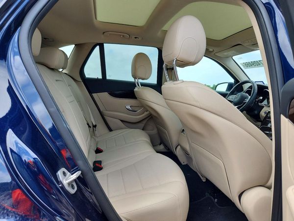2022 MERCEDES-BENZ GLC GLC300