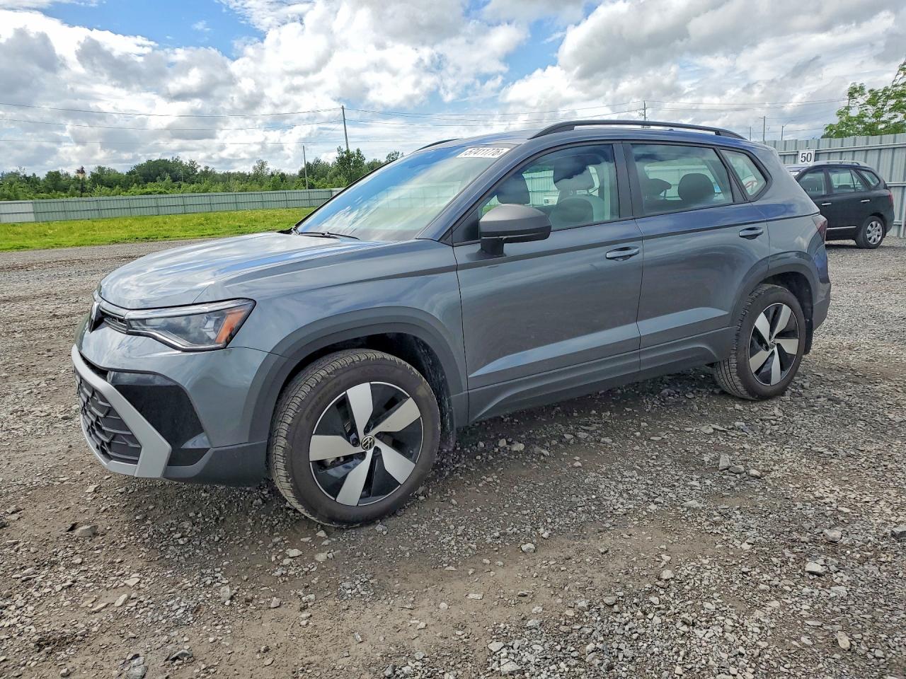 2025 VOLKSWAGEN TAOS 4Motion S — Front 3/4