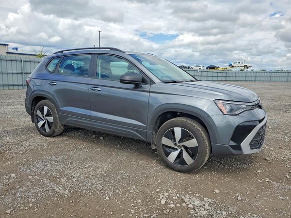 2025 VOLKSWAGEN TAOS 4Motion S — Passenger 3/4