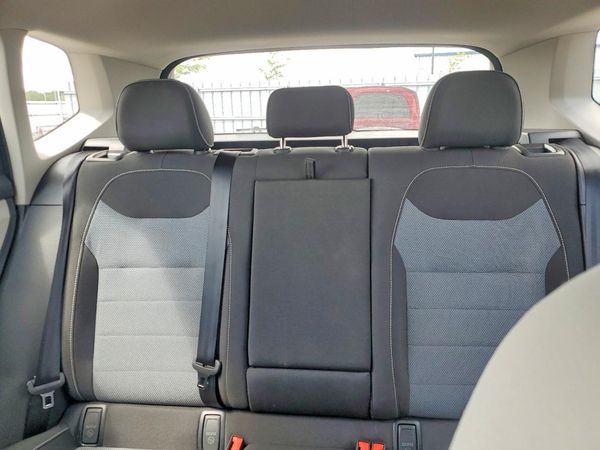 2025 VOLKSWAGEN TAOS 4Motion S — SUVN