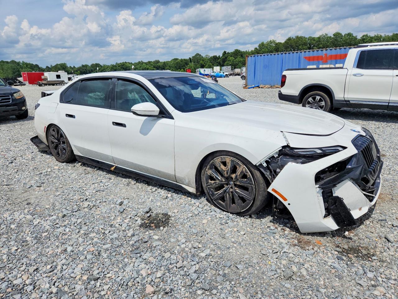 2023 BMW 740