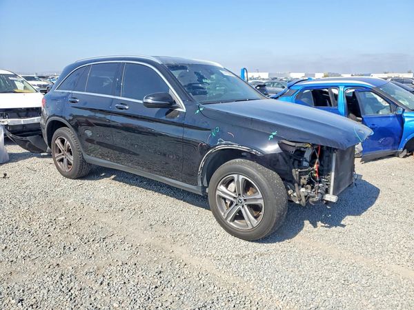 2018 MERCEDES-BENZ GLC