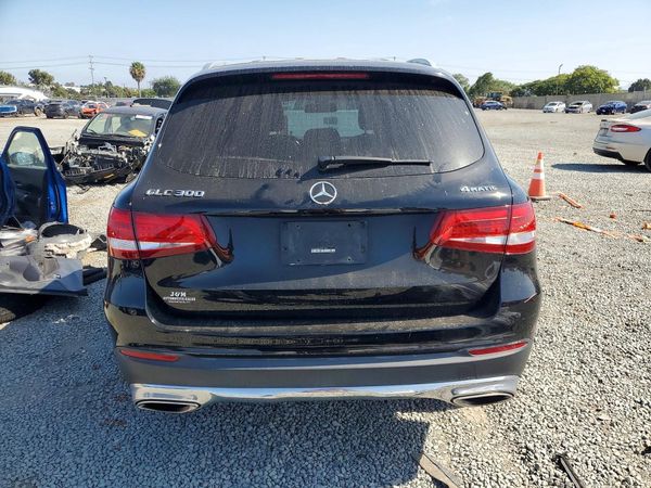 2018 MERCEDES-BENZ GLC