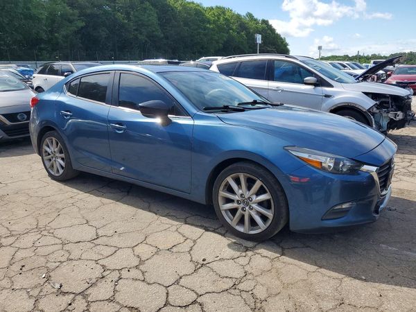 2017 MAZDA 3