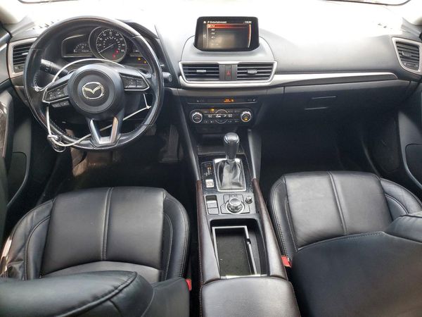 2017 MAZDA 3