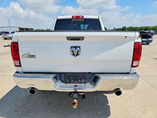 2013 RAM 1500 SLT