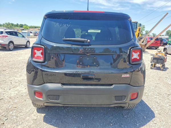 2023 JEEP RENEGADE LATITUDE 4X4