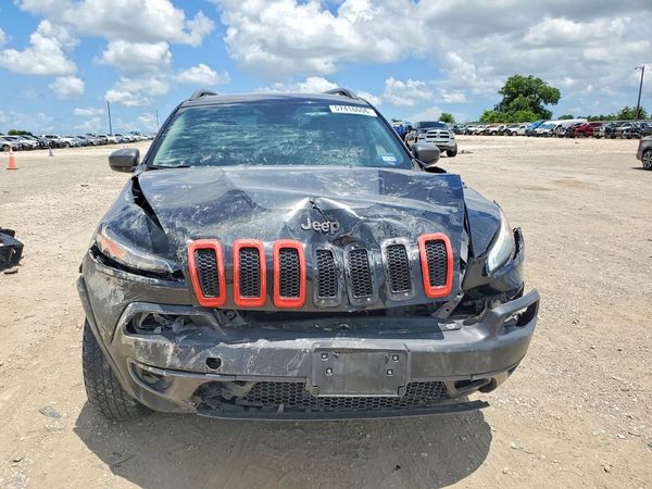 2016 JEEP CHEROKEE TRAILHAWK 4X4