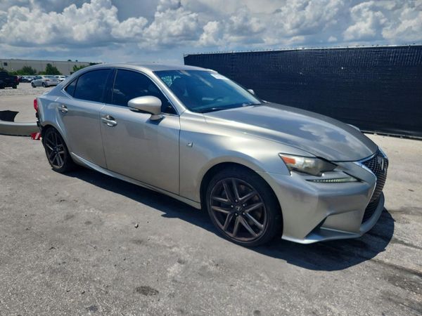 2016 LEXUS IS 200t
