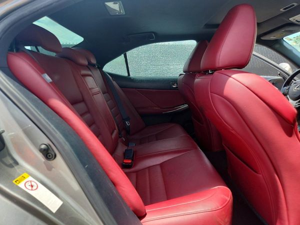 2016 LEXUS IS 200t