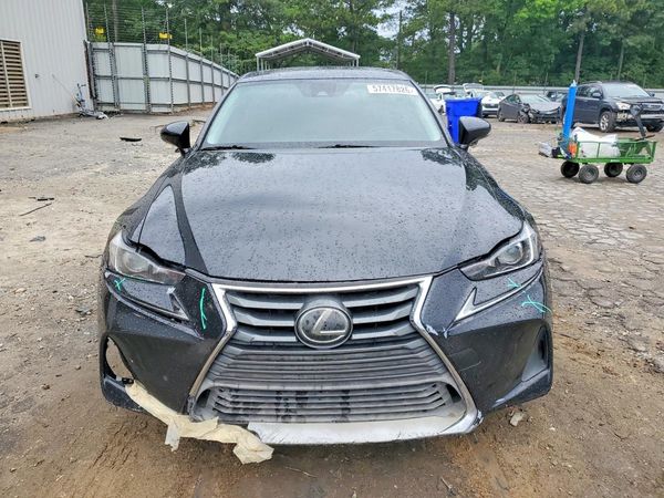 2017 LEXUS IS 200t