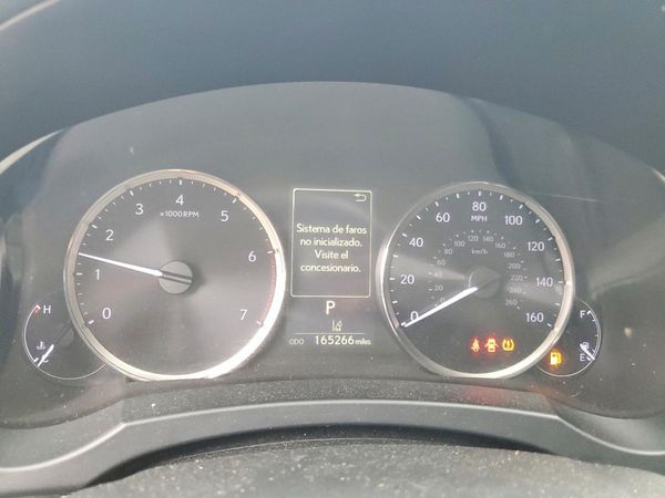 2017 LEXUS IS 200t