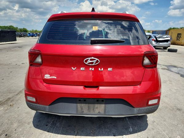 2022 HYUNDAI VENUE