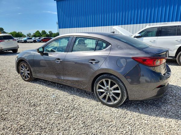 2018 MAZDA 3 Touring