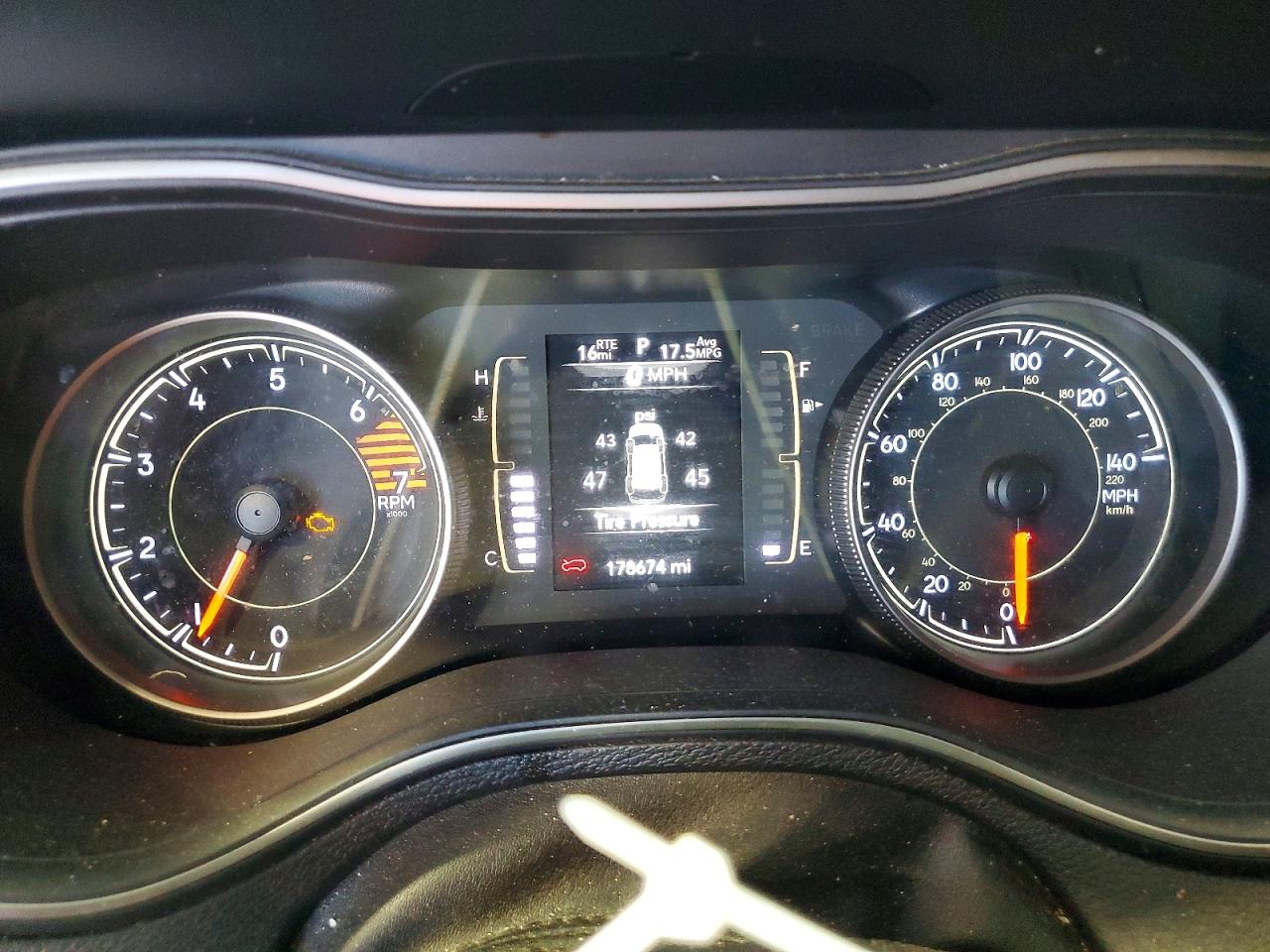 2019 JEEP CHEROKEE LATITUDE PLUS FWD