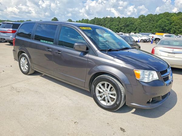 2020 DODGE GRAND CARAVAN SE