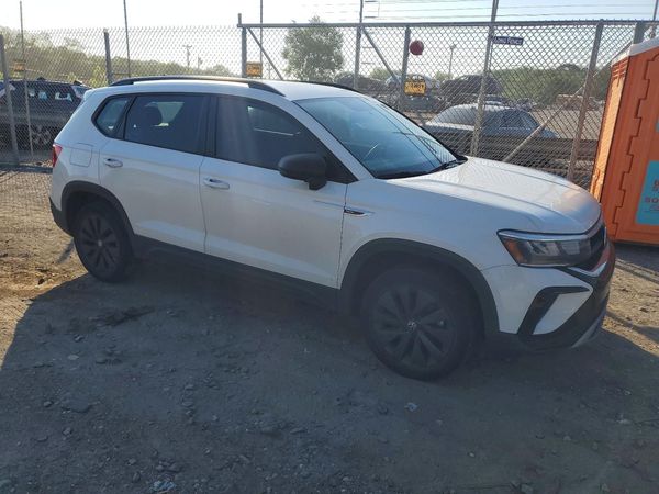 2022 VOLKSWAGEN TAOS