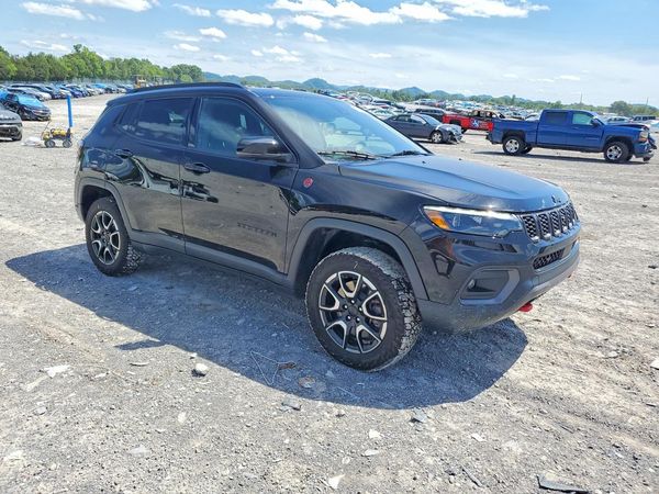 2024 JEEP COMPASS TRAILHAWK 4X4