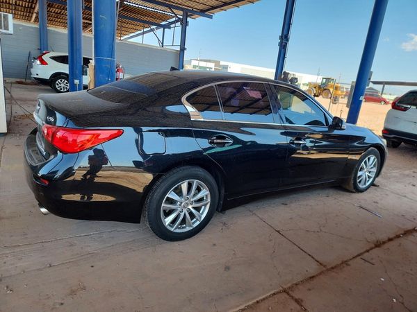 2017 INFINITI Q50