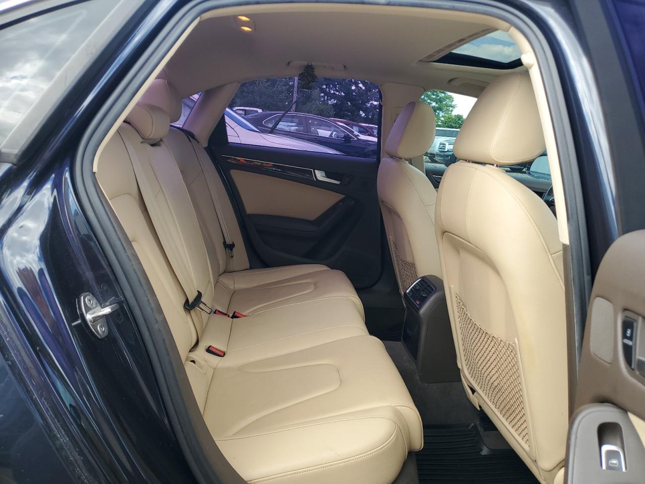 2015 AUDI A4 quattro Premium