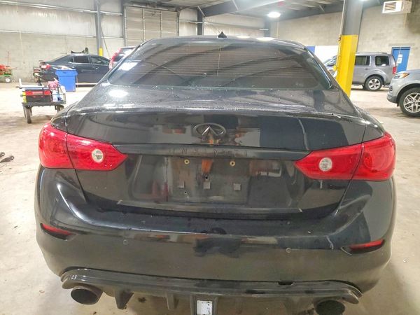 2015 INFINITI Q50