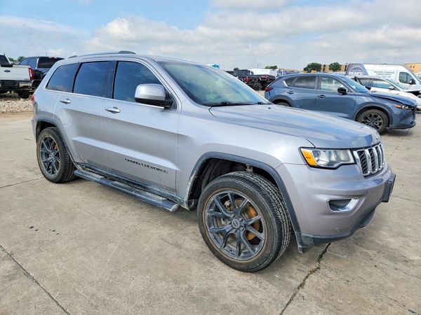 2017 JEEP GRAND CHEROKEE LAREDO 4X2