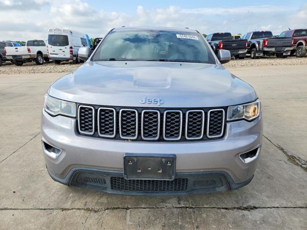 2017 JEEP GRAND CHEROKEE LAREDO 4X2