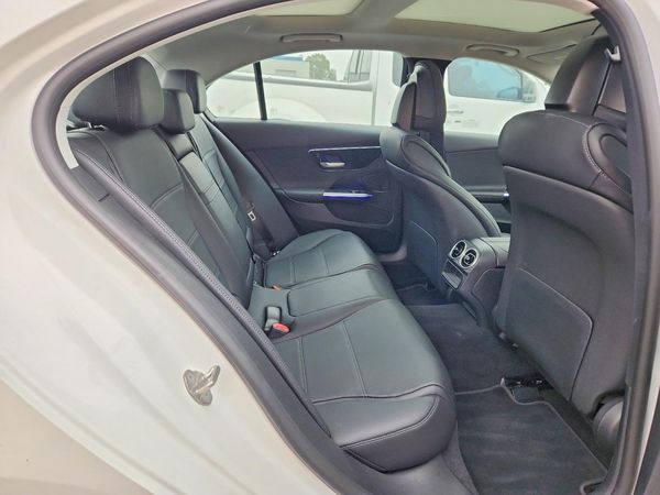 2022 MERCEDES-BENZ C C300