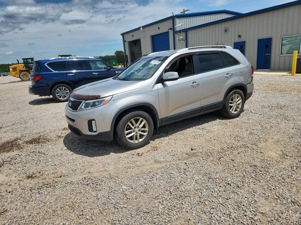 2015 KIA SORENTO GL — Front 3/4