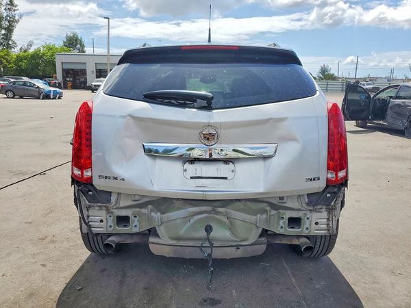 2012 CADILLAC SRX Luxury
