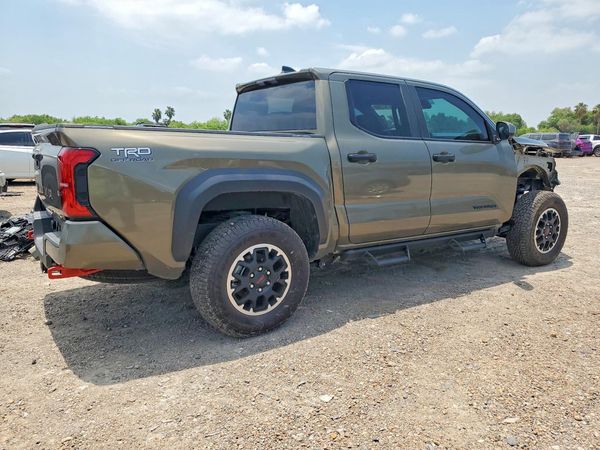 2025 TOYOTA TACOMA DBL
